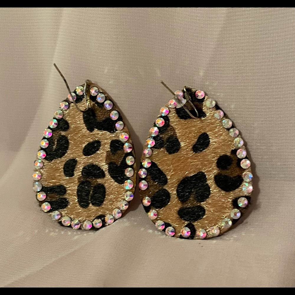 Earrings: Cheetah Print